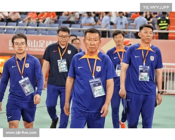泰山队在多打一人情况下浪费机会惨遭横滨淘汰总分1-3无缘晋级